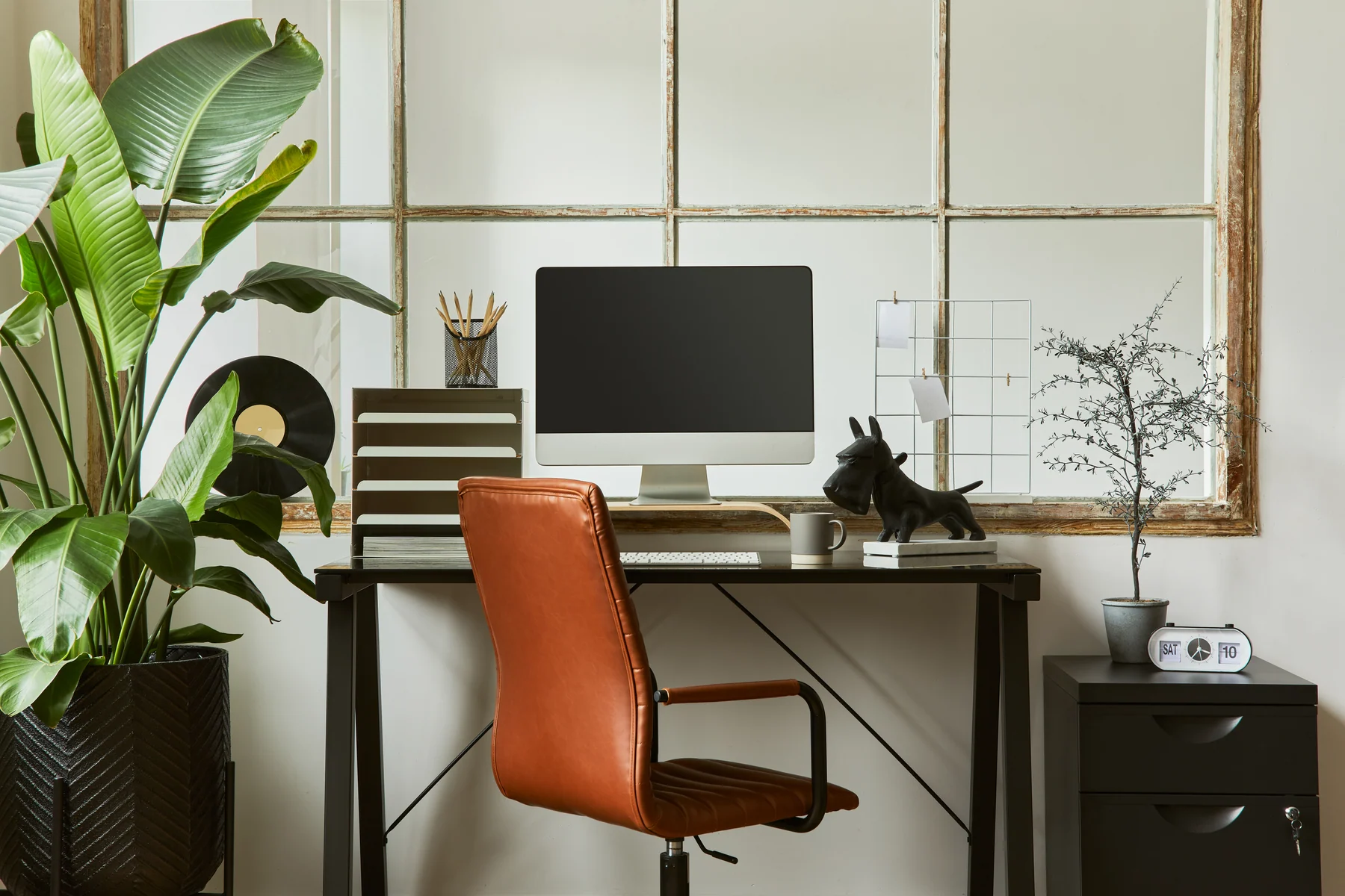 Refined home office reflecting experienced and focused guidance